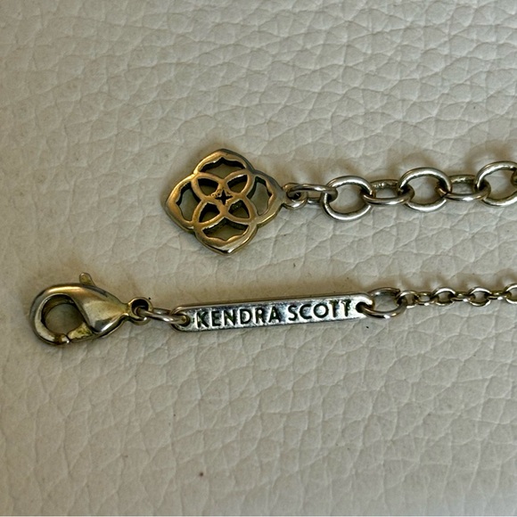 KENDRA SCOTT filigree Elisa necklace - Picture 4 of 4
